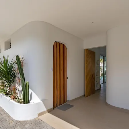 4Bd Mediterranean Canggu Villa With Rooftop And Private Pool Exterior photo