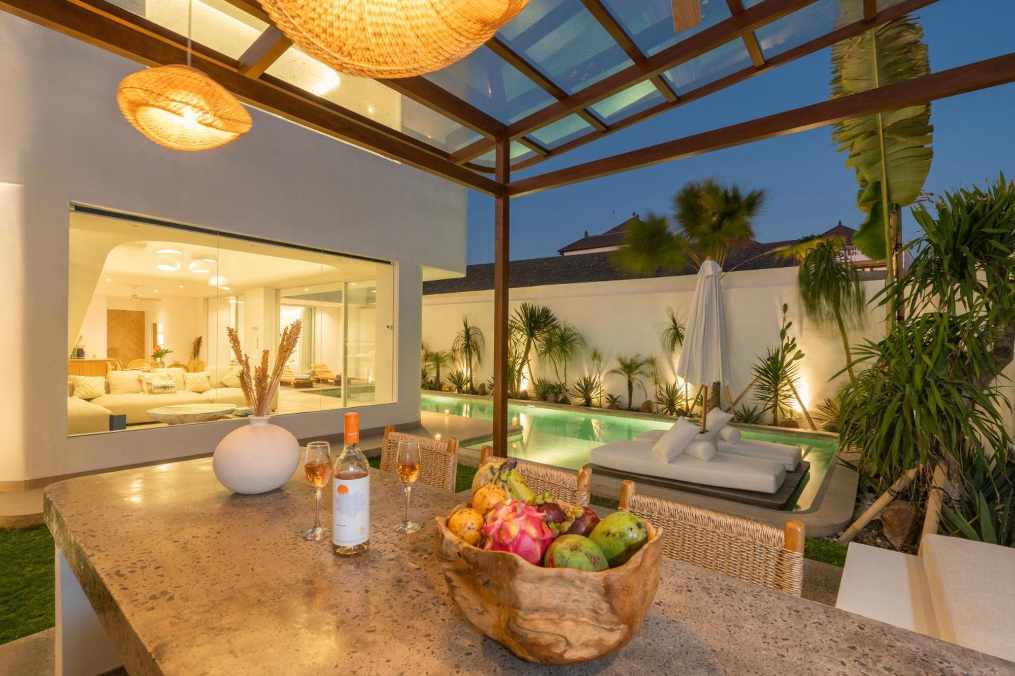 Villa 4bd Mediterranean With Rooftop And Private Pool Canggu (Bali)