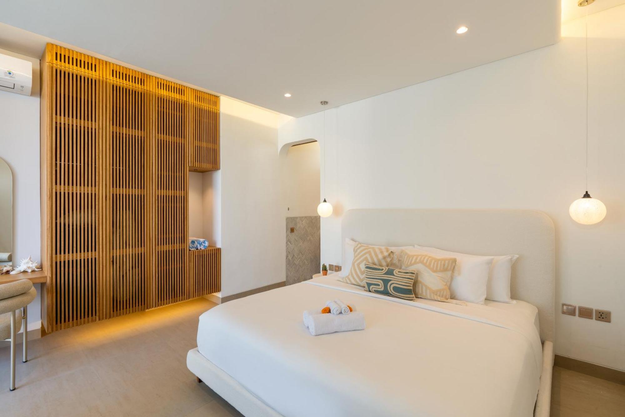 4bd Mediterranean With Rooftop And Private Pool Canggu (Bali)