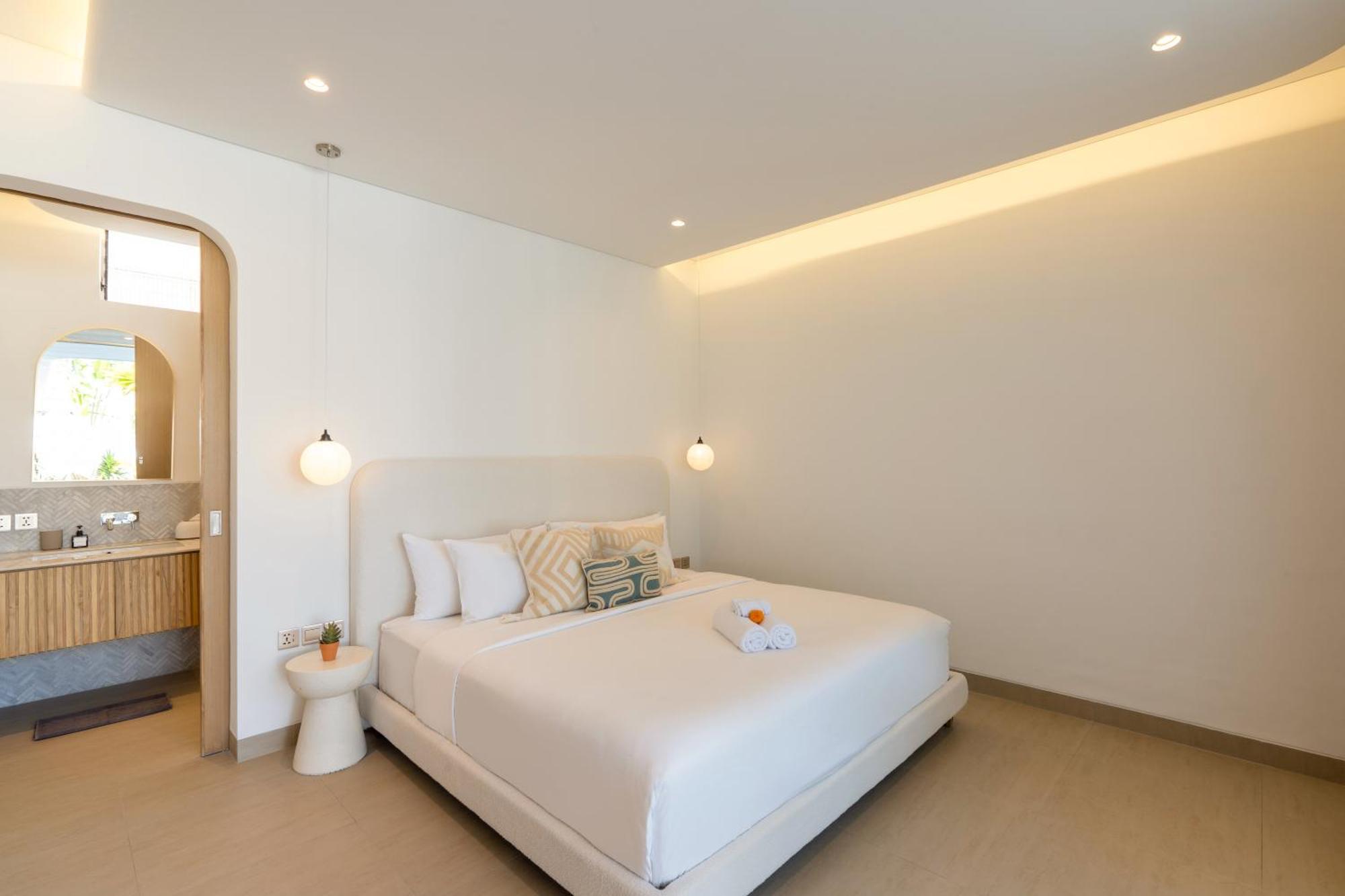 4bd Mediterranean With Rooftop And Private Pool Villa Canggu (Bali)